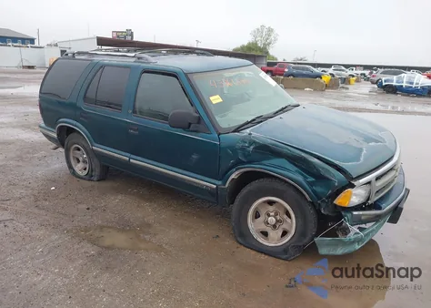 1996 Chevrolet Blazer from USA, damaged, VIN 1GNCS13W6T2285980